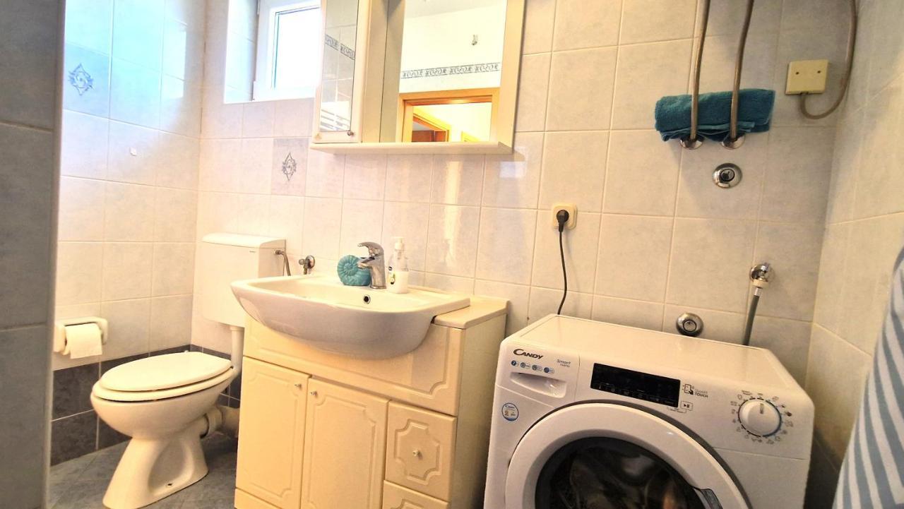 קרק Apartments Ana & Ivan מראה חיצוני תמונה