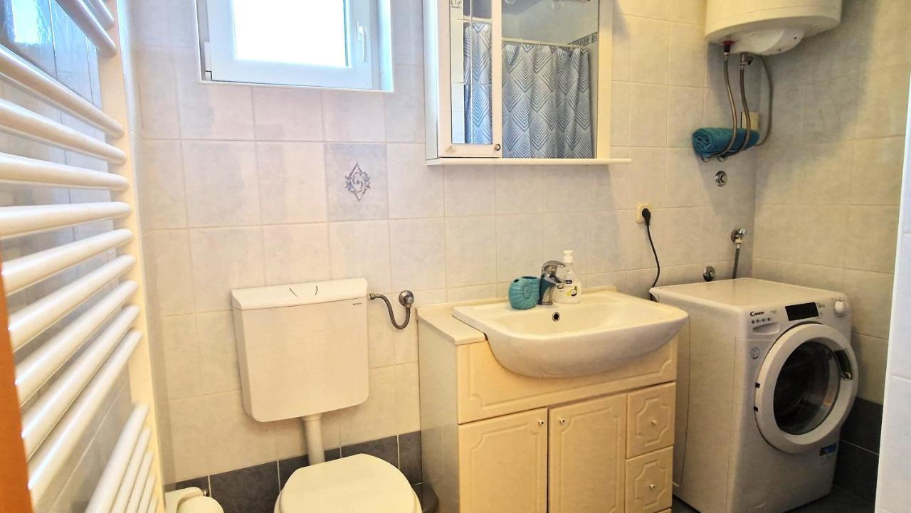 קרק Apartments Ana & Ivan מראה חיצוני תמונה