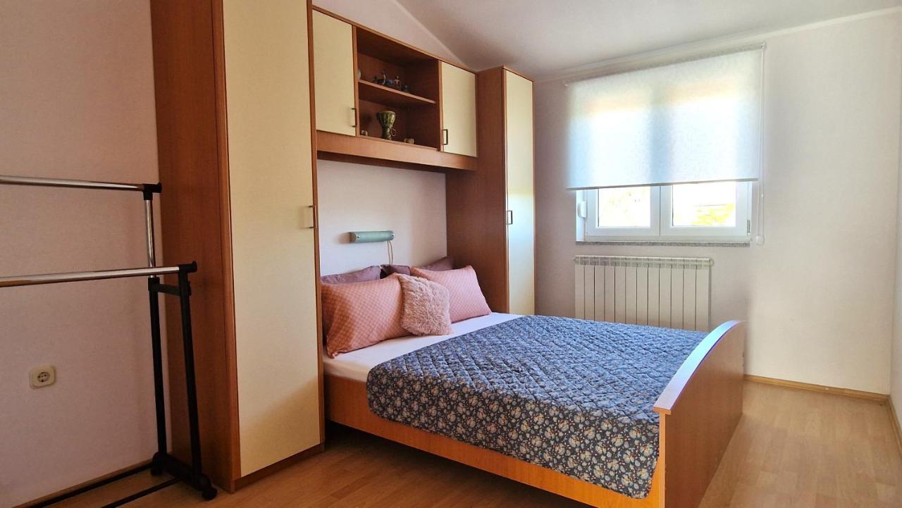 קרק Apartments Ana & Ivan מראה חיצוני תמונה